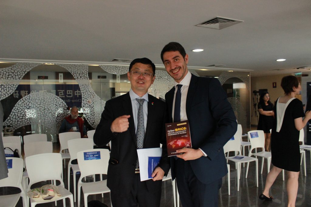 CyberBRICS' director, Luca Belli, and the Chinese Vice-Minister for the Cyberspace